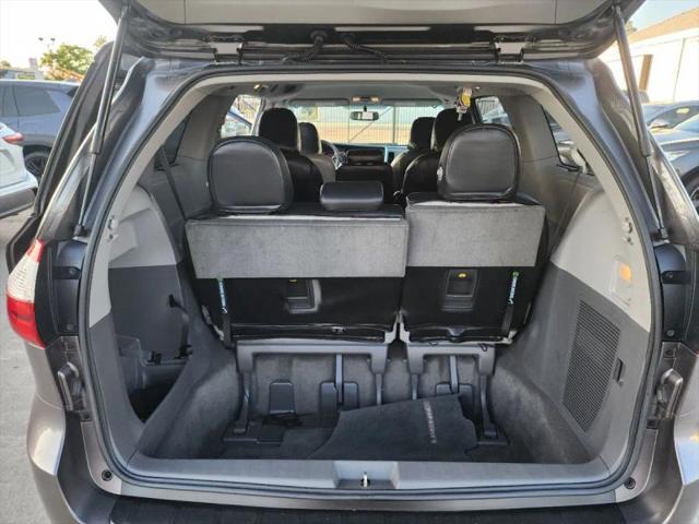 2017 Toyota Sienna LE 8 Passenger