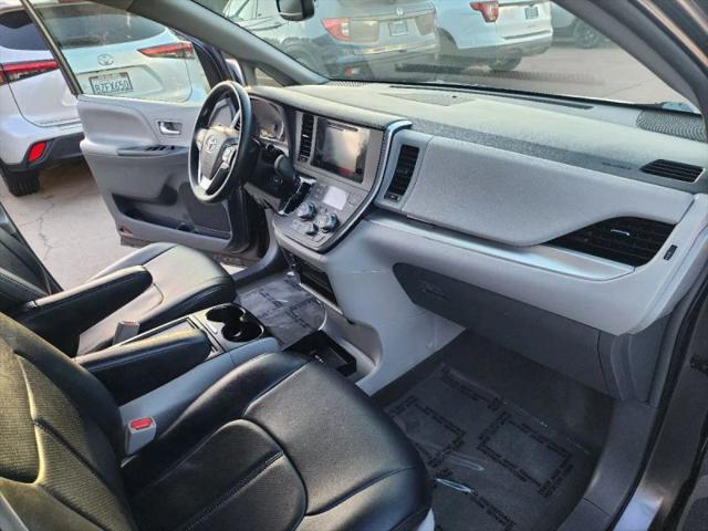 2017 Toyota Sienna LE 8 Passenger