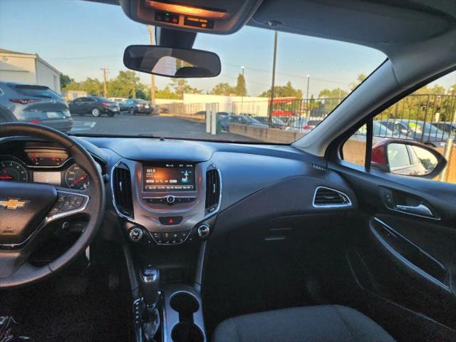 2018 Chevrolet Cruze LT Auto