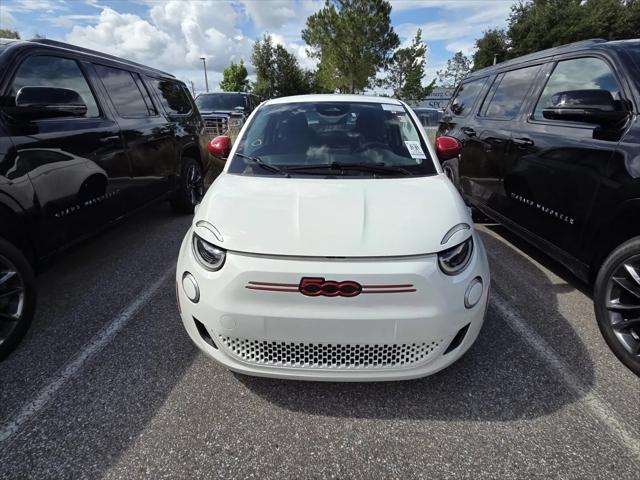 2024 Fiat 500e INSPI(RED) FWD