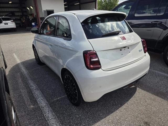 2024 Fiat 500e INSPI(RED) FWD
