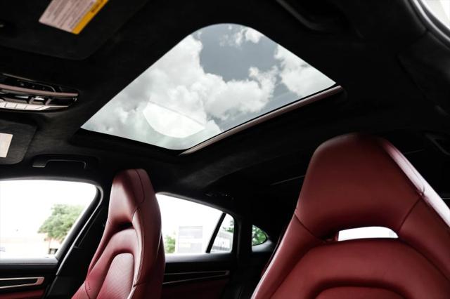 2020 Porsche Panamera GTS