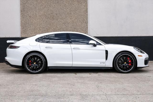 2020 Porsche Panamera GTS