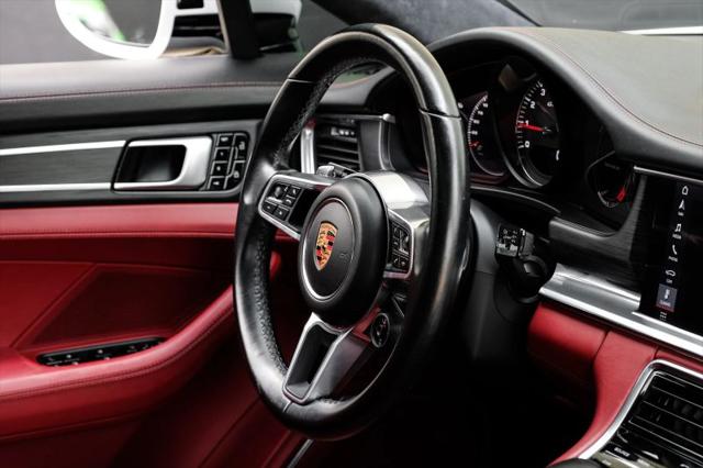 2020 Porsche Panamera GTS