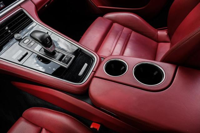 2020 Porsche Panamera GTS