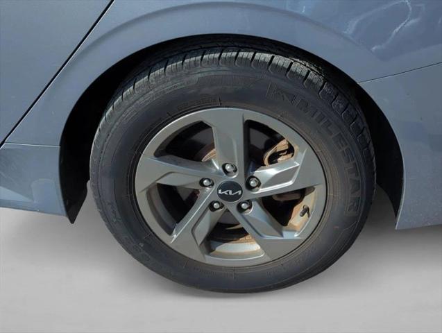 2022 Kia K5 LXS