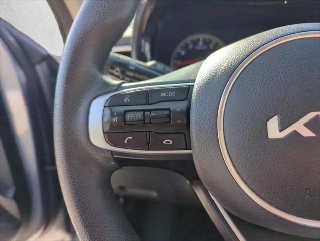2022 Kia K5 LXS