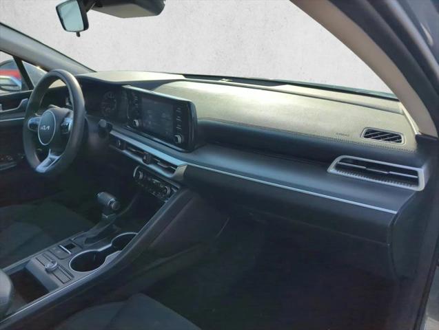 2022 Kia K5 LXS