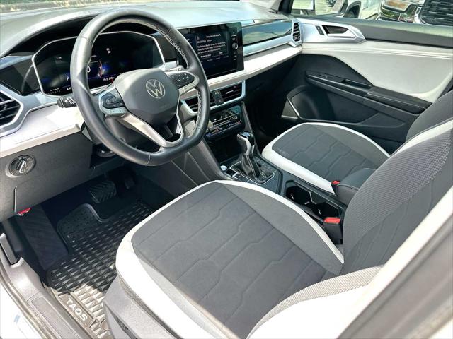 2025 Volkswagen Taos 1.5T SE