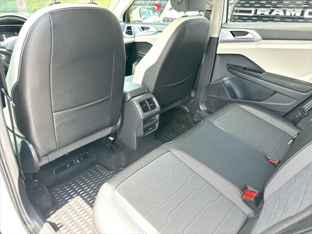 2025 Volkswagen Taos 1.5T SE