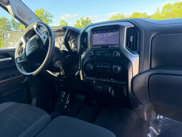 2020 Chevrolet Silverado 1500 4WD Crew Cab Short Bed LT