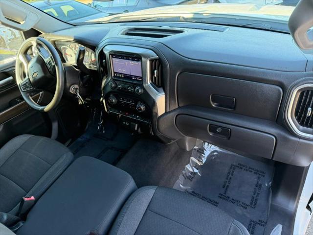 2020 Chevrolet Silverado 1500 4WD Crew Cab Short Bed LT