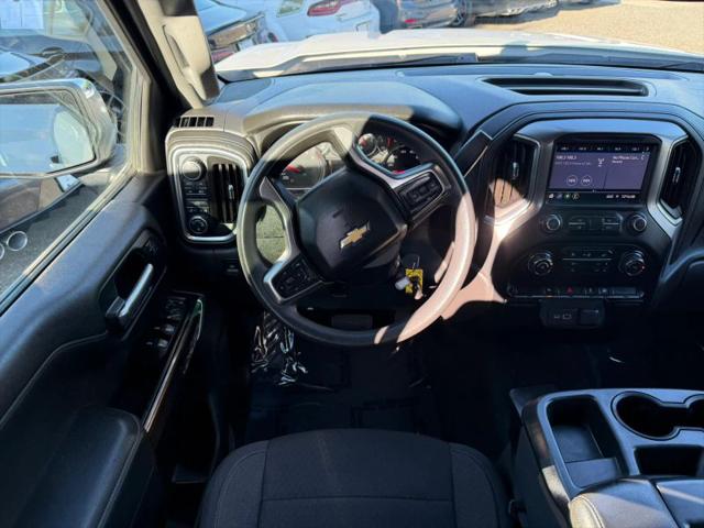 2020 Chevrolet Silverado 1500 4WD Crew Cab Short Bed LT