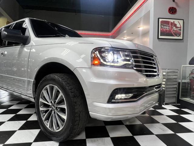 2015 Lincoln Navigator Base