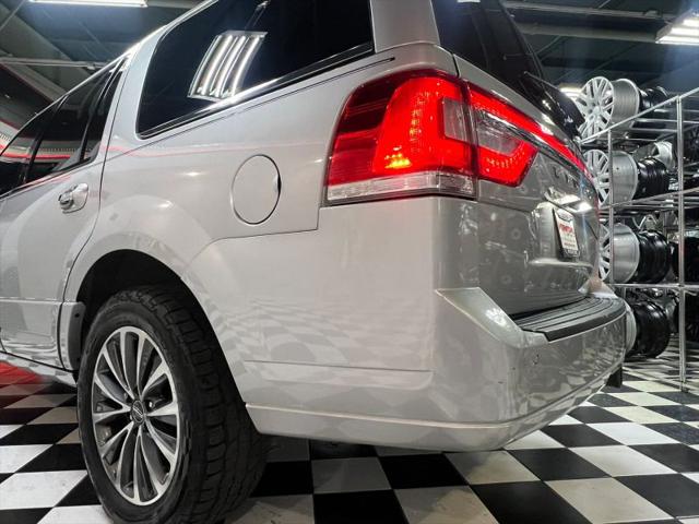 2015 Lincoln Navigator Base
