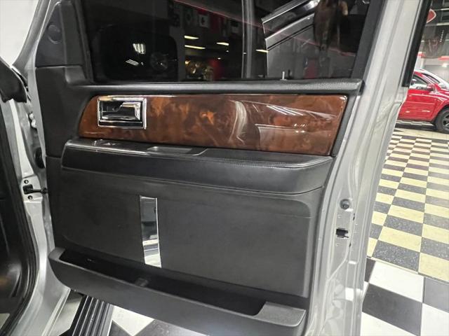 2015 Lincoln Navigator Base