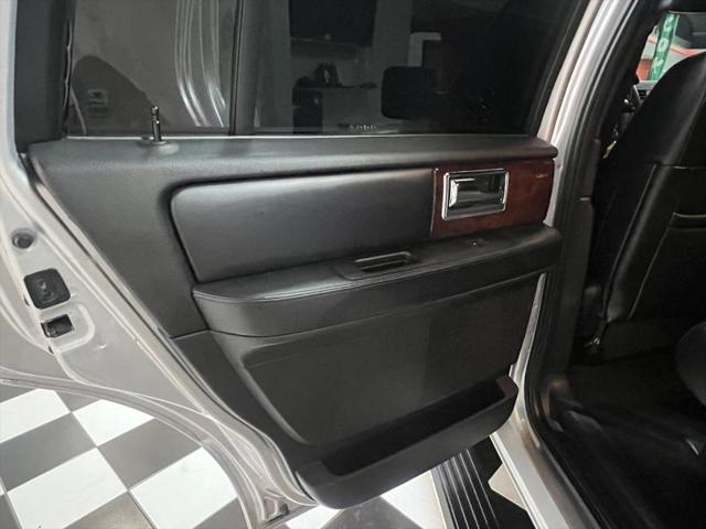 2015 Lincoln Navigator Base