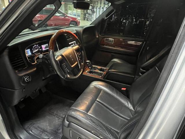 2015 Lincoln Navigator Base