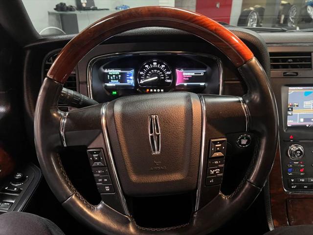 2015 Lincoln Navigator Base