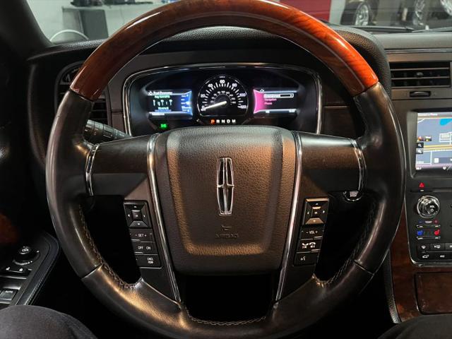 2015 Lincoln Navigator Base