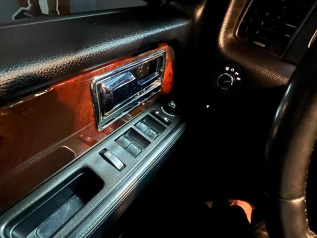 2015 Lincoln Navigator Base