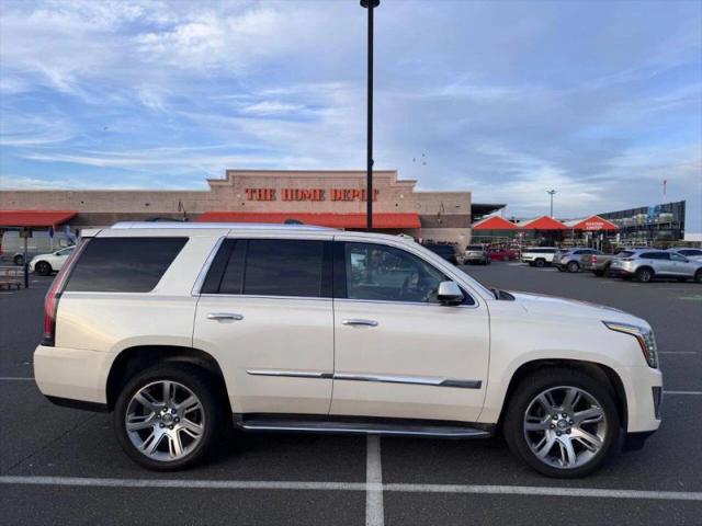2015 Cadillac Escalade Luxury