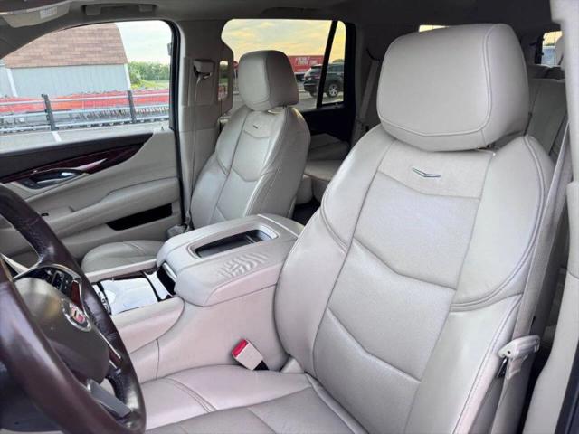 2015 Cadillac Escalade Luxury