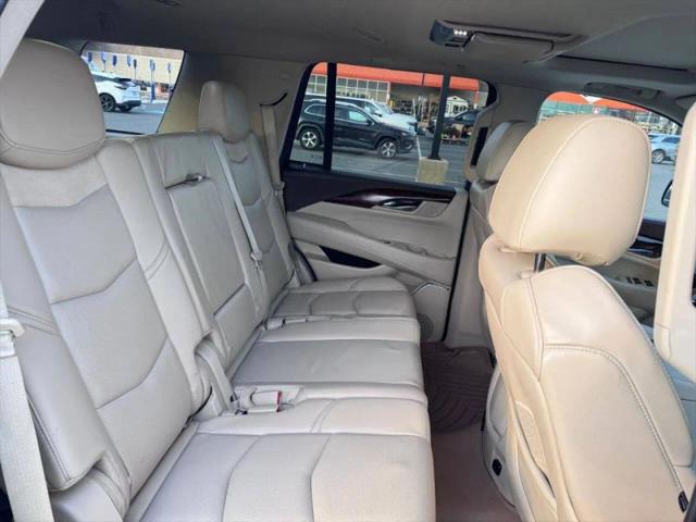 2015 Cadillac Escalade Luxury