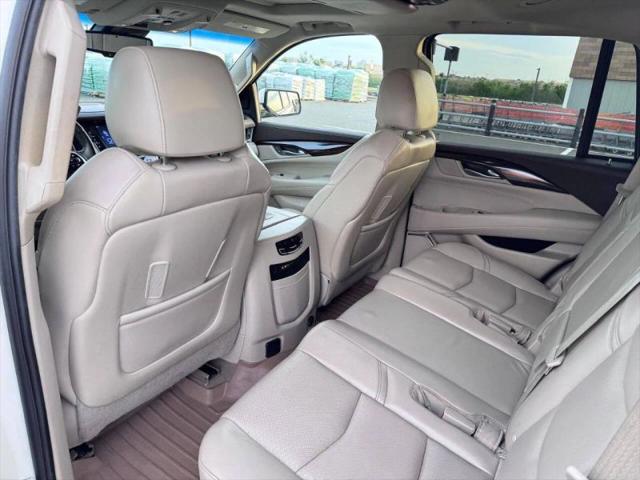 2015 Cadillac Escalade Luxury