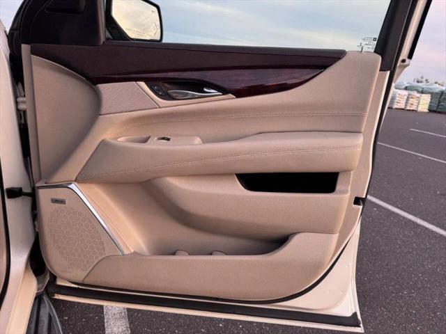 2015 Cadillac Escalade Luxury
