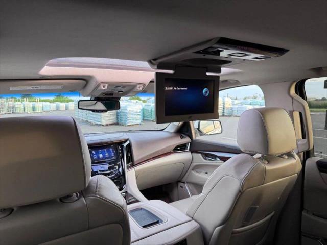 2015 Cadillac Escalade Luxury
