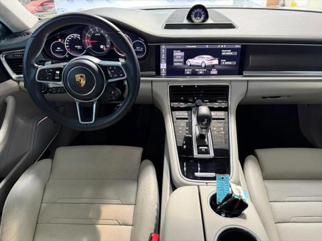 2019 Porsche Panamera GTS