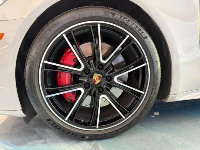 2019 Porsche Panamera GTS