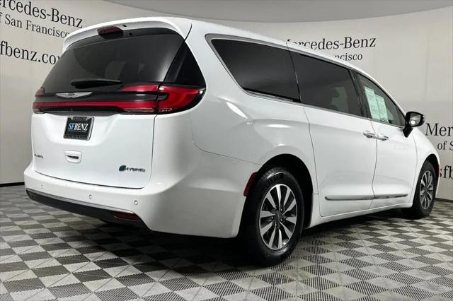 2023 Chrysler Pacifica Hybrid Limited