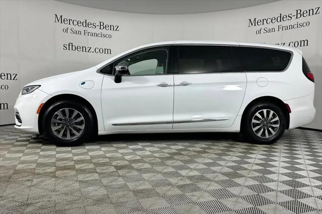 2023 Chrysler Pacifica Hybrid Limited