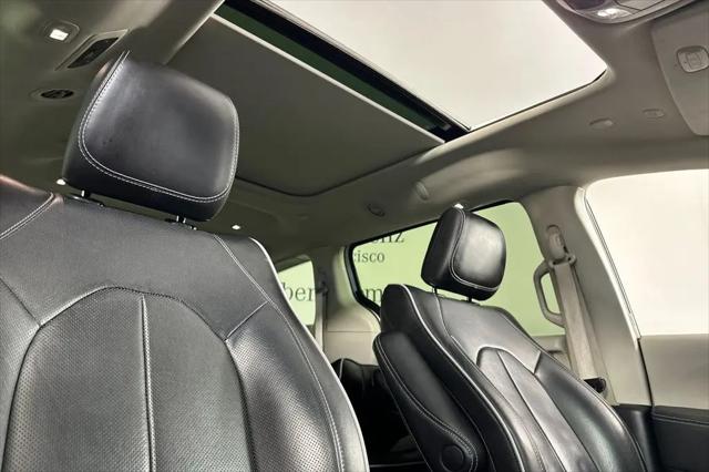2023 Chrysler Pacifica Hybrid Limited