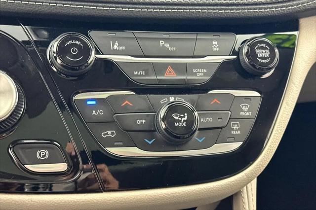 2023 Chrysler Pacifica Hybrid Limited