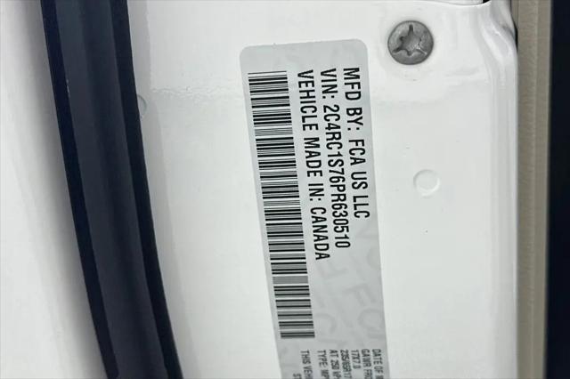 2023 Chrysler Pacifica Hybrid Limited
