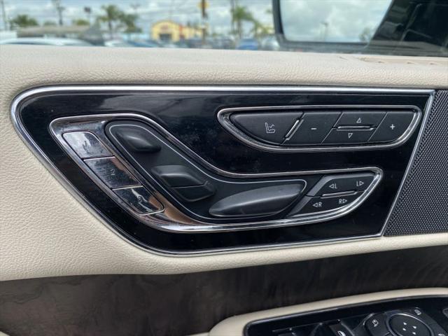 2019 Lincoln Navigator Select