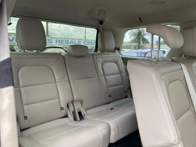 2019 Lincoln Navigator Select