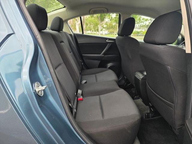 2010 Mazda Mazda3 i Touring