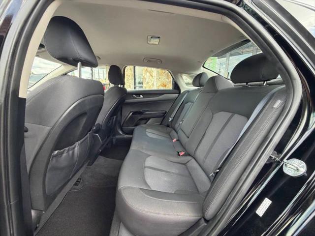 2023 Kia K5 LXS