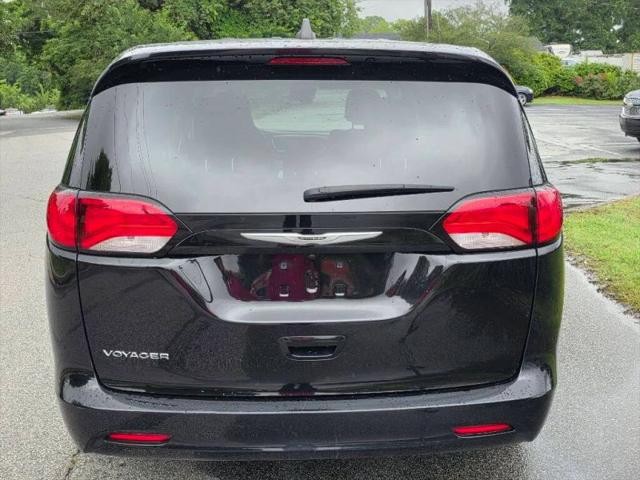 2024 Chrysler Voyager LX