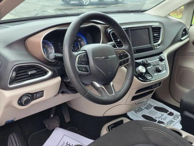 2024 Chrysler Voyager LX