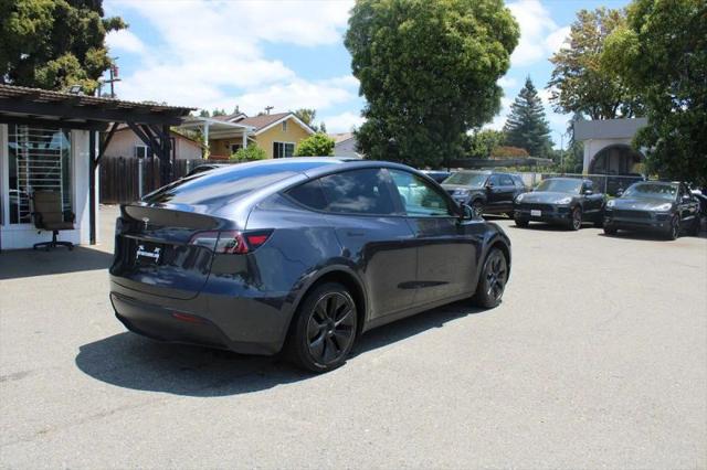 2024 Tesla Model Y Long Range Single Motor Rear-Wheel Drive