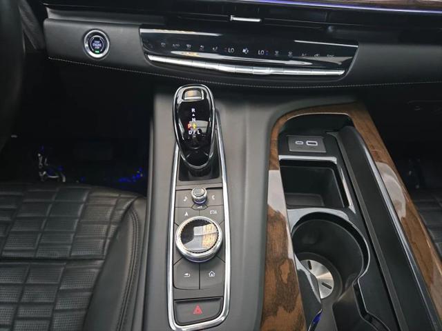 2023 Cadillac Escalade 4WD Sport Platinum