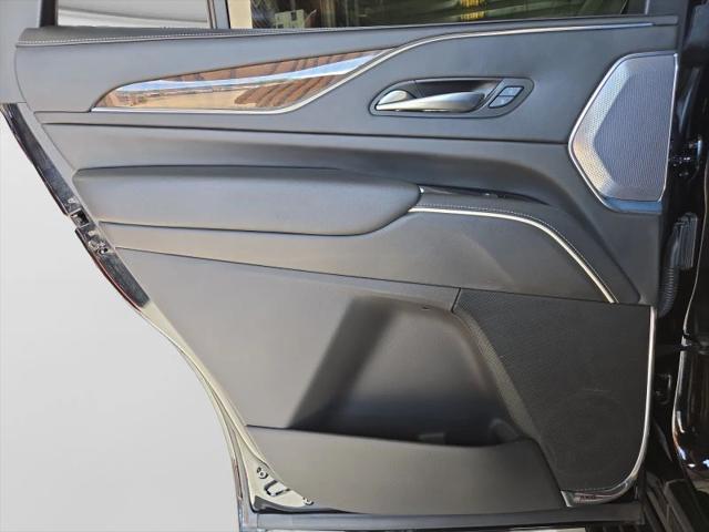 2023 Cadillac Escalade 4WD Sport Platinum