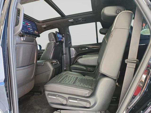 2023 Cadillac Escalade 4WD Sport Platinum