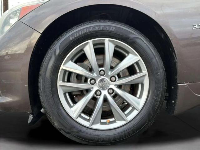2014 INFINITI Q50 Premium