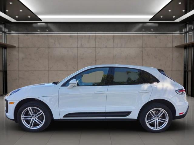 2022 Porsche Macan Base